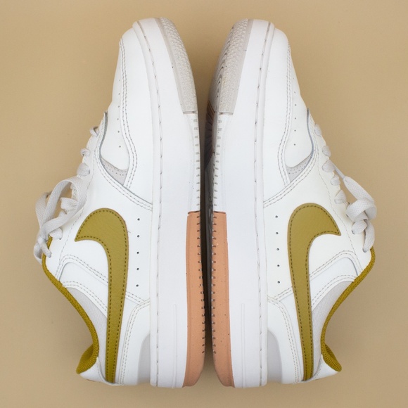 Nike Gamma Force Sail Bronzine Shoes DX9176-105 Women's Size 8 - Picture 6 of 8